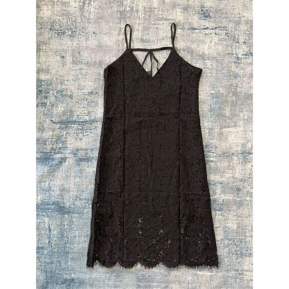 Chaser Dresses & Skirts - NWT! Chaser Black Floral Lace Scallop Hem Strappy Slip Dress Medium